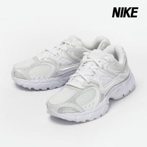 나이키 운동화 V5 RNR 여성 런닝화 화이트 메탈릭 실버 HQ7901-101