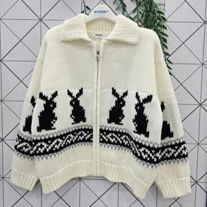 [에꼴리에]에꼴리에 주니어 래빗 자가드 카라 니트 가디건 24D5083_GN