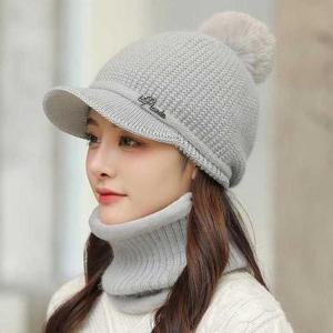 [셀러허브_여성트랜드패션]여자 니트 등산 룩 코디 겨울 여행 모자 워머