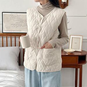 여성경량패딩조끼 여성 퀄팅 패딩 조끼 1P 경량 사무실 포켓 이너 외투