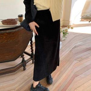 여자 겨울 직장인 출근 룩 골덴 치마 롱 스커트 검정 (WFG7J95)