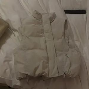 [메이비베이비] Nobel Vest