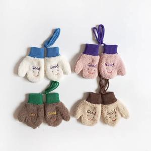 양털 아동 겨울용 따뜻한 베이비 플러시 벙어리장갑 1-4세 남아 여아 어린이 목걸이형 손가락 없는 장갑 만화 손가락장갑