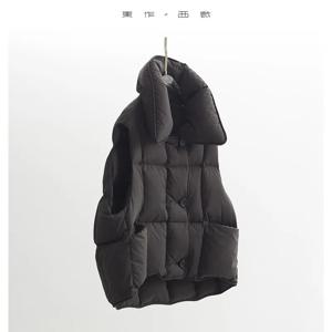 매치하기 정말 쉬운~ 구스다운 터틀넥 실루엣 큰 라펠 다운 베스트 여성용 2025 가을 겨울 신상 따뜻한 베스트