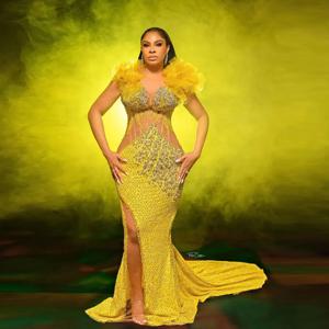 화려한 프롬 드레스, 머메이드 스타일의 노란색 이브닝 가운, 스플릿 레이어드 숄더 비즈 장식 프롬 드레스, 시스루