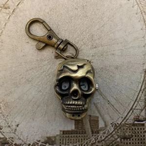 남성용 할로윈 레트로 해골 고스트 헤드 시계, 캐리비안 해적 해골 쿼츠 포켓 시계, 트렌디 포인터 플립 캡 포켓 시계, 1PC