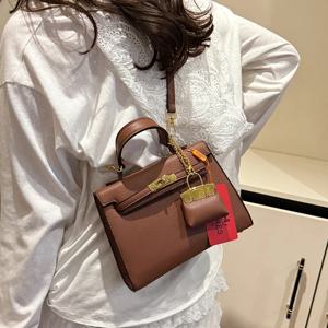 고급스러운 그랜드 시리즈 여성 핸드백 럭셔리 빈티지 가죽 크로스바디 백 숄더백