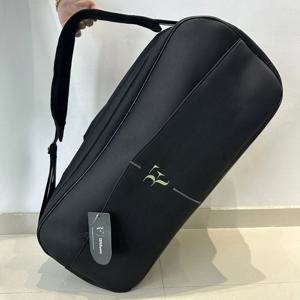 윌슨 새로운 테니스 가방 RF 시리즈 페더러 대용량 다기능 라켓 가방은 최대 15개의 테니스 라켓을 수용할 수 있습니다.