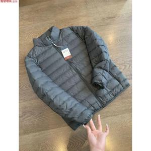 초경량 남성용 다운 코튼 재킷 스탠드 칼라 보온 태그리스 라벨 실크 코튼 충전 슬림 핏 레귤러 길이