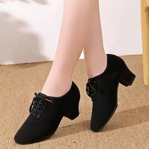 새로운 겨울 여성 댄스 신발 부드러운 바닥 옥스포드 현대 댄스 신발 하이힐 스퀘어 댄스 신발 실내 스포츠 신발