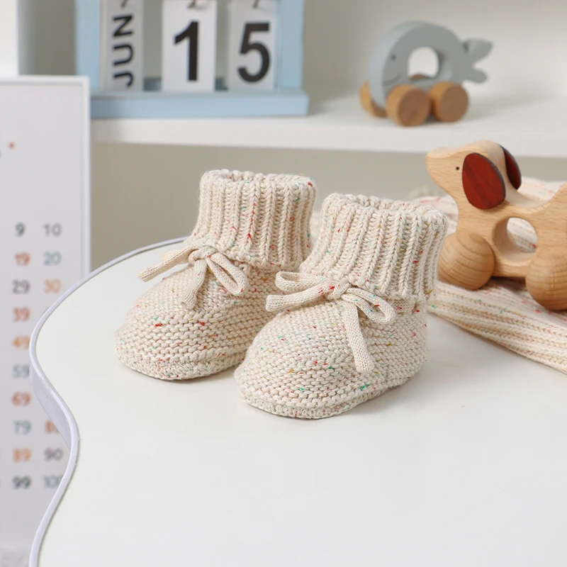 Baby First Walkers 편안한 퓨어 컬러 니트 신생아 Netural Bowknot Prewalkers 유아용 유아 소년 소녀 Soft Sole Non-Slip