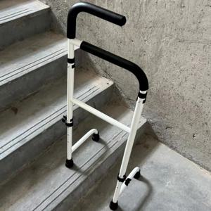‌ 조절 가능한 계단 보행기, 가벼운 미끄럼 방지 지팡이, 노인을 위한 조용한 이동 보조기구, 접이식 등산 보조기