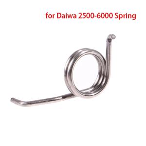 Daiwa 스피닝 예비 부품 용 1pc 스테인레스 스틸 낚시 릴 스프링 1000-2000/2500-6000 모델에 공통