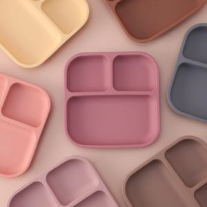 컬러 키즈 1개 BPA 프리 실리콘 분리형 사각 접시 흡착식 아기 식기 새지 않는 유아용 식판 간편 세척 식기