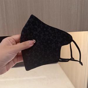 새로운 방풍 얼굴 마스크 방한 따뜻한 여성 마스크 통기성 프린트 입 커버 겨울