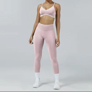 2PCS 하이웨이스트 스포츠 브라 세트, 대비되는 색상의 작은 끈이 있는 타이트 핏 힙 리프팅 트레이닝 브라와 팬츠