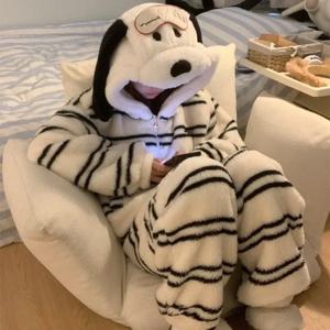 귀여운 소녀 만화 강아지 후드 코랄 플리스 파자마 세트 여성용 겨울 신상 두꺼운 대형 사이즈 라운지웨어 파자마