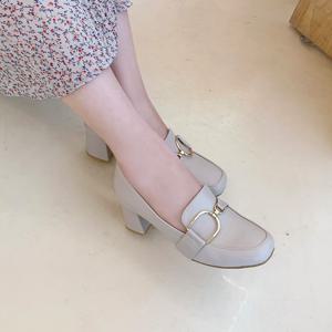 그레브 골드링 체인 로퍼 힐 6cm