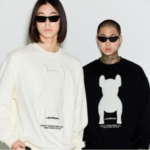 라독 부클 자수 맨투맨 (기모안감)_LW224MT459