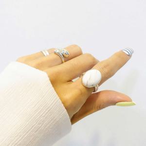 [브리치]  /  우아한 백송석 실버반지