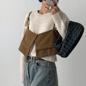 [하프클럽] 한끗 포인트 기모 뷔스티에 조끼 겨울 레이어드룩 단추조절 빅사이즈 나시베스트