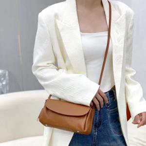 [브리치]  / 소가죽 여성 데일리 미니 크로스백