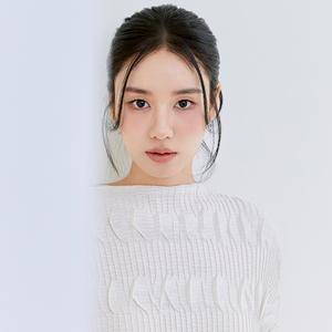 [최초가 69,900]X요이츠25SS 반달 플리츠 블라우스