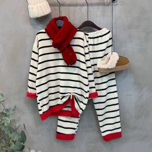 [브리치]  / 도지 스트라이프 긴팔 티셔츠 밴딩 바지 수면 잠옷 파자마 세트 one color