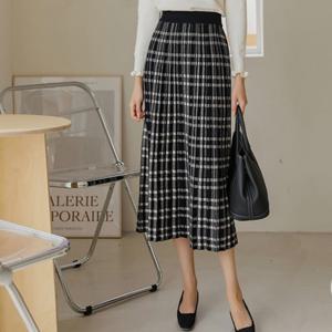 여자 봄 가을 겨울 밴딩 체크 배색 롱 스커트 간절기 핏이 예쁜 편한 긴치마