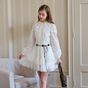 [12월26일 예약배송] Cest_Ruffle layered white dress