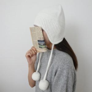 [브리치] 옷자락 / 여자 폼폼 방울끈 파스텔 소프트 앙고라 러블리 비니