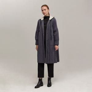 [최초가 279000원] 커브 엠브로이더리 퀼팅 롱 자켓_PPJKW025010