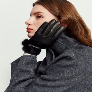 액세서리 여성 [[24FW]] WCGV4F212BK [스테디셀러] [밍크퍼안감][스마트폰터치]블랙 로고장