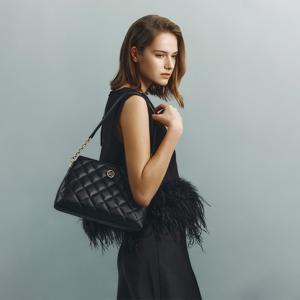 [메트로시티] 숄더백 미듐 M243MQ2803Z