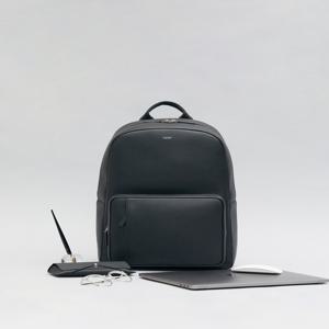 액세서리 남성 JUBA5E956BK [TREVI] 트레비 레더 백팩 (노트북수납)