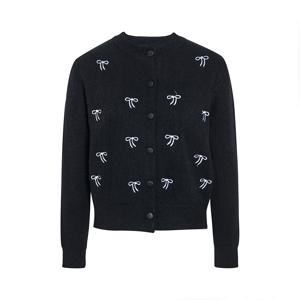 리본 자수 라운드넥 가디건 GRAN1CD131