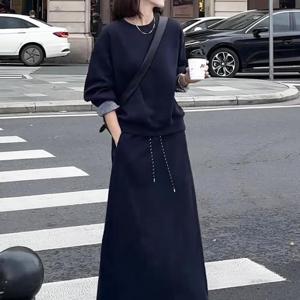 여성 투피스 가을 빅사이즈 심플 빈티지 스타일리쉬 캐주얼 루즈핏 미디 맨투맨+스커트 투피스