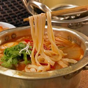 갓성비삼삼한 시골할매김치칼국수(숙성면)200g10봉+김치맛스프12g10봉총10인분