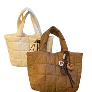 1+1 Cotton Bloom 퀼팅 대용량 토트백 카라멜 패딩 가방 여성용 숄더백