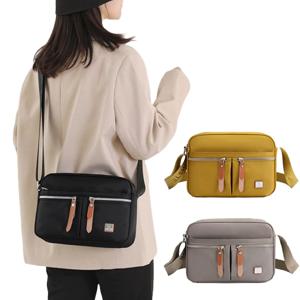 수납이 편리한 가벼운 여성 나일론 크로스백 여행용 숄더백 가방 SN706018