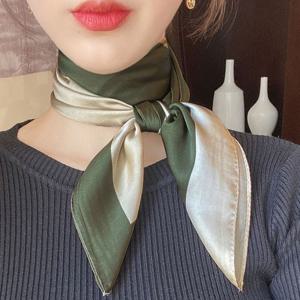 명품 사각 스카프 쁘띠 70x70 그린 배색 간절기 목 여