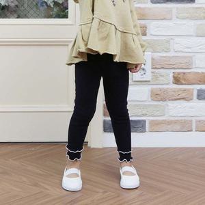 유아 셔링 레깅스 프릴 디테일이 돋보이는 디자인