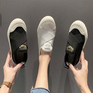 여자운동화 스니커즈 편한신발 데일리 밴딩 슬립온