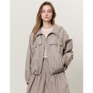 아떼 바네사브루노 여성 25SS 시즌오프 베이지 포켓배색 후드 캐주얼점퍼 VLJU5B201I2