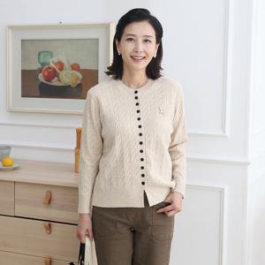 [쉬즈마담]T57405 브로치선물토끼 촘촘 버튼 포근니트  엄마옷