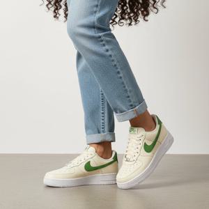 나이키 우먼스 에어포스 1 07 NN 운동화농구화 (DV3808-102)