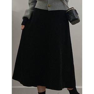 [예쎄][예쎄] 코듀로이 뒷밴딩 플레어 롱스커트  S4WSK011A