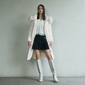 [에고이스트] 시그니처 페미닌 롱 다운점퍼 (ER4TD801)