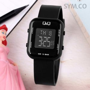큐앤큐 M207J-002Y 사각 스퀘어 디지털 올블랙 어린이 방수 아동 우레탄 시계 d