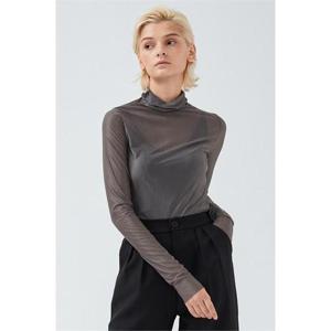 펄 시스루 레이어드 하이넥 블라우스 그레이